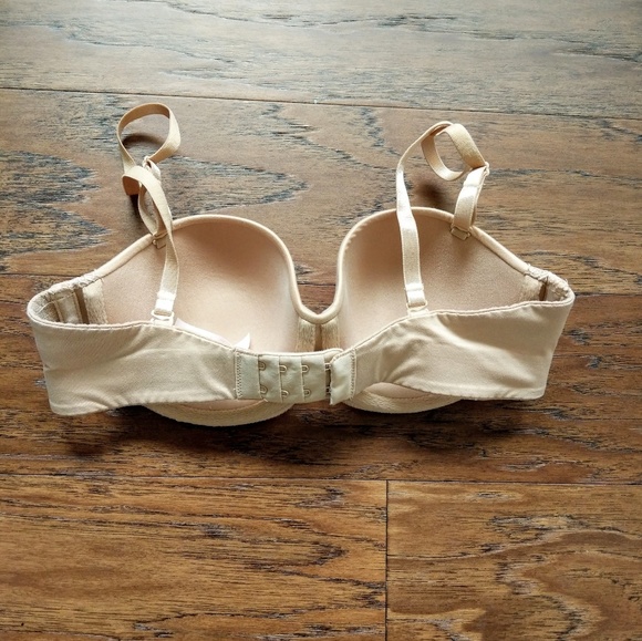 Victoria's Secret Strapless Nude Bra - Picture 2 of 5